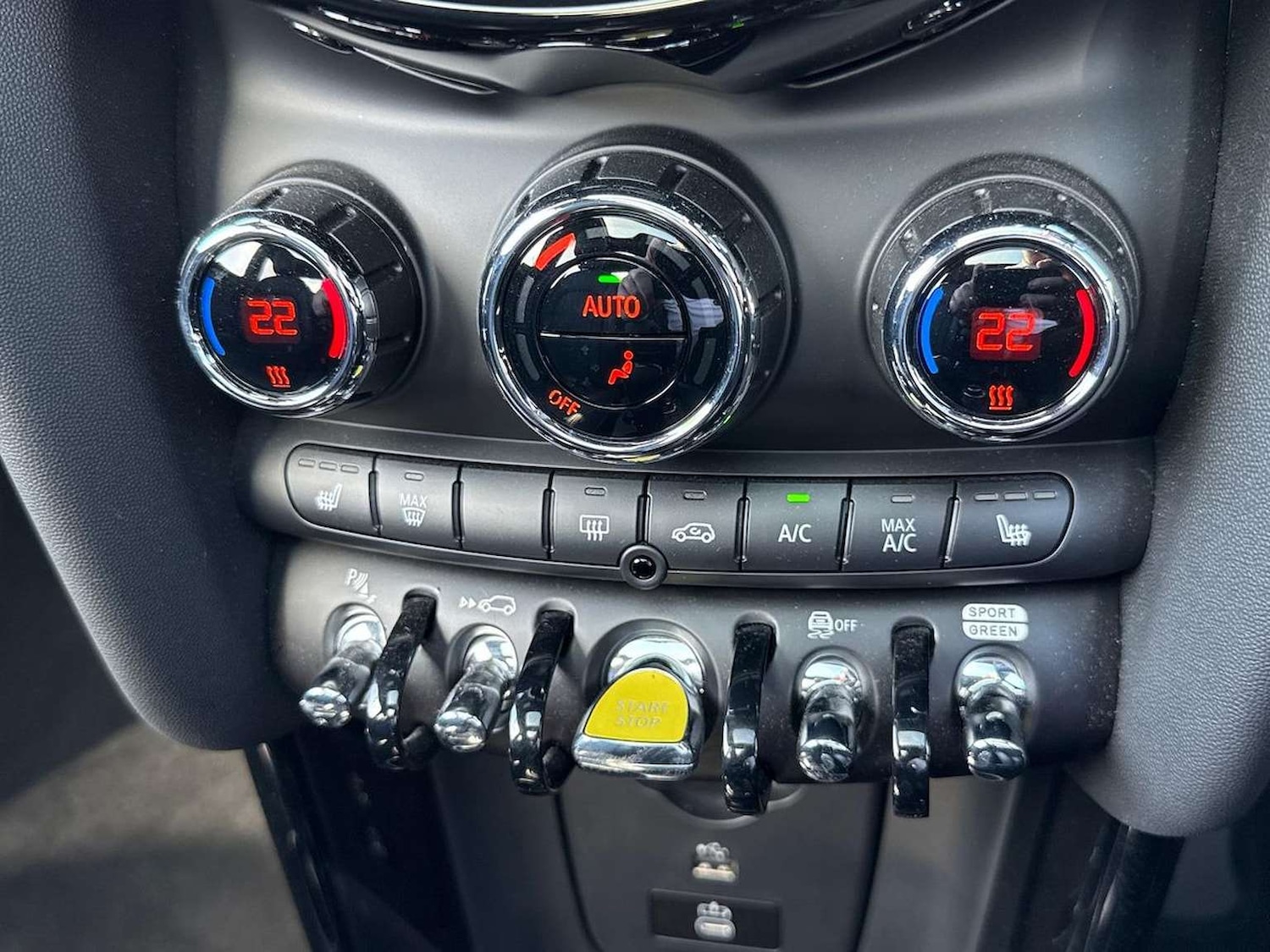 Used MINI Electric Hatch 2022 for sale - 76596533: Photo 12