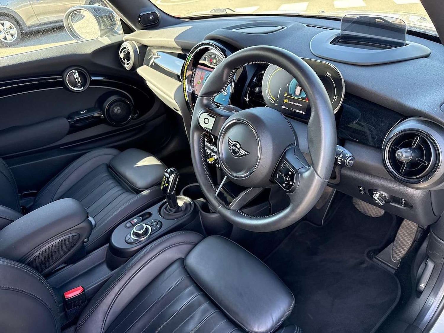 Used MINI Electric Hatch 2022 for sale - 76596533: Photo 15