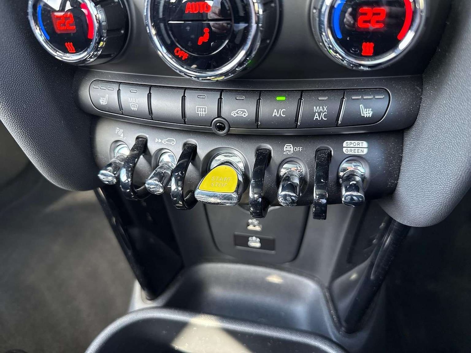 Used MINI Electric Hatch 2022 for sale - 76596533: Photo 22