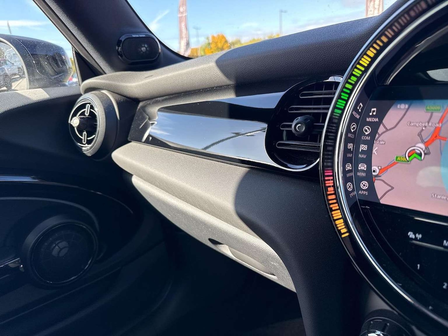 Used MINI Electric Hatch 2022 for sale - 76596533: Photo 24