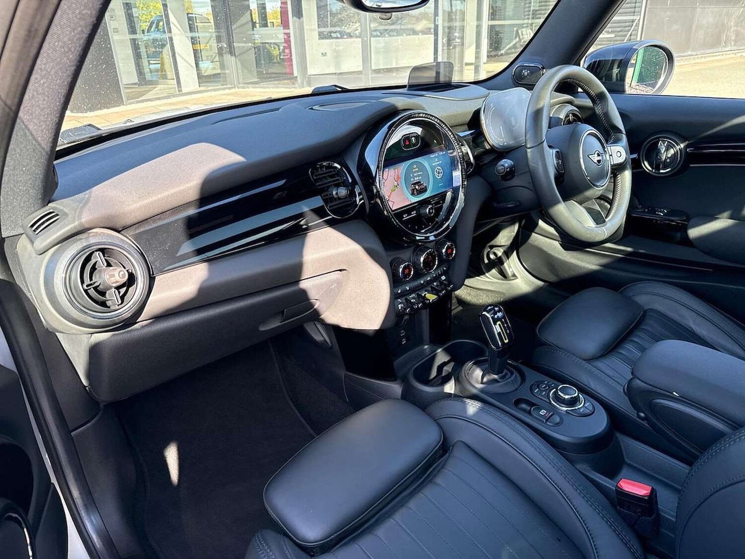 Used MINI Electric Hatch 2022 for sale - 76596533: Photo 7