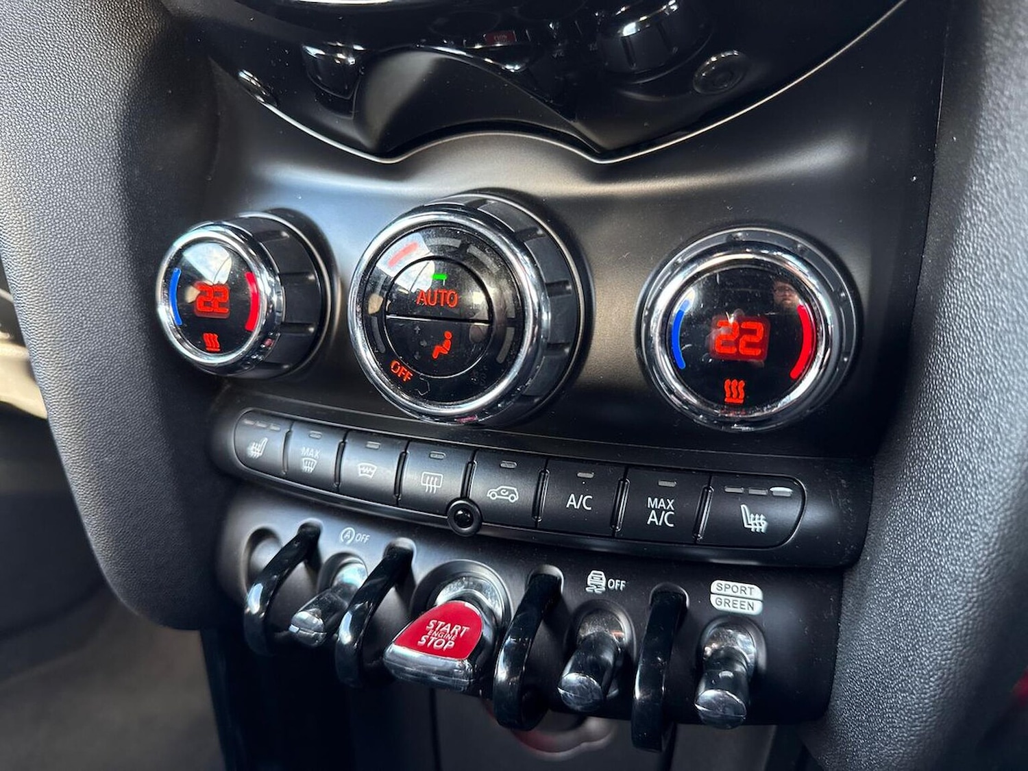 Used MINI Convertible 2019 for sale - 76353661: Photo 12