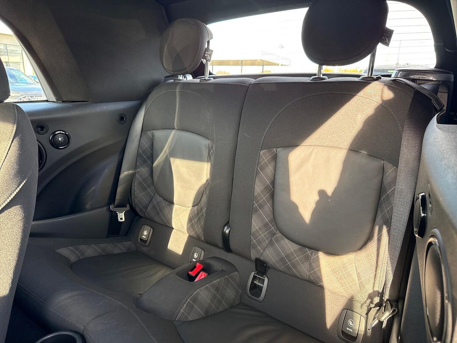 Used MINI Convertible 2019 for sale - 76353661: Photo 16