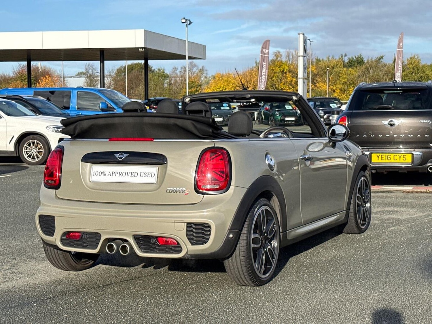Used MINI Convertible 2019 for sale - 76353661: Photo 18