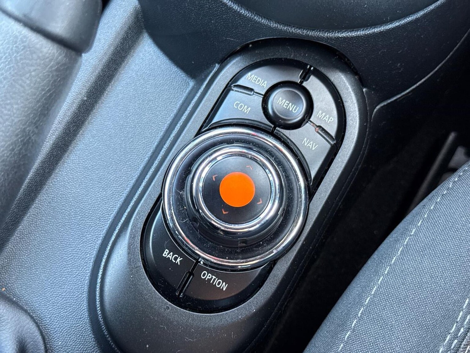 Used MINI Convertible 2019 for sale - 76353661: Photo 23