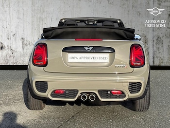Used MINI Convertible 2019 for sale - 76353661: Photo