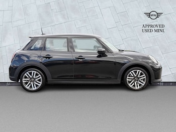 Used MINI Cooper 2025 for sale - 79580797: Photo