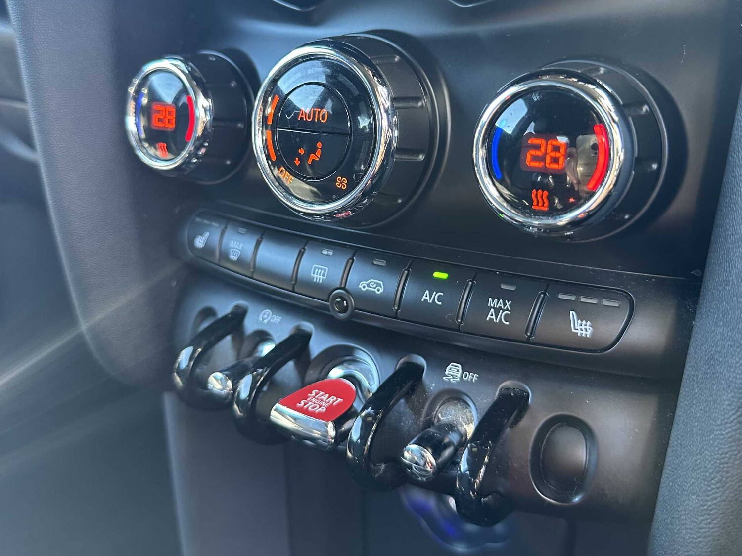 Used MINI Hatch 2020 for sale - 78196537: Photo 12