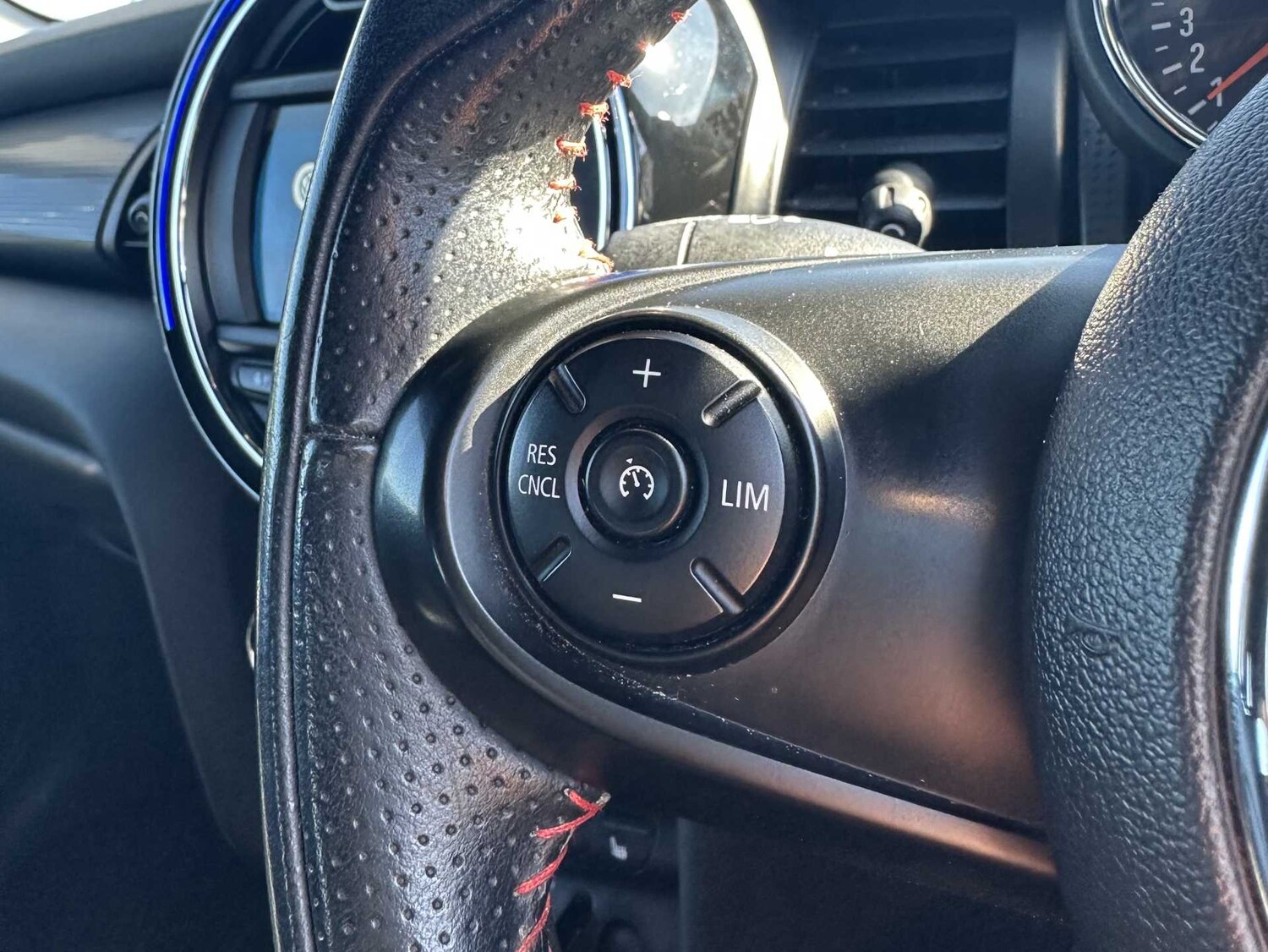 Used MINI Hatch 2020 for sale - 78196537: Photo 15