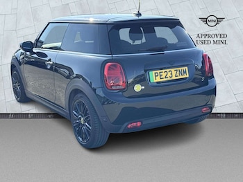 Used MINI Hatch 2023 for sale - 78402782: Photo