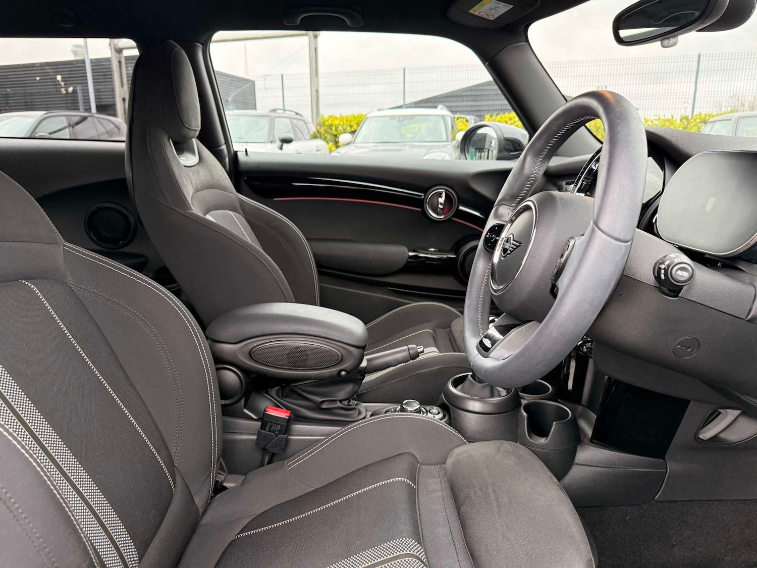 Used MINI Hatch 2023 for sale - 77489647: Photo 11