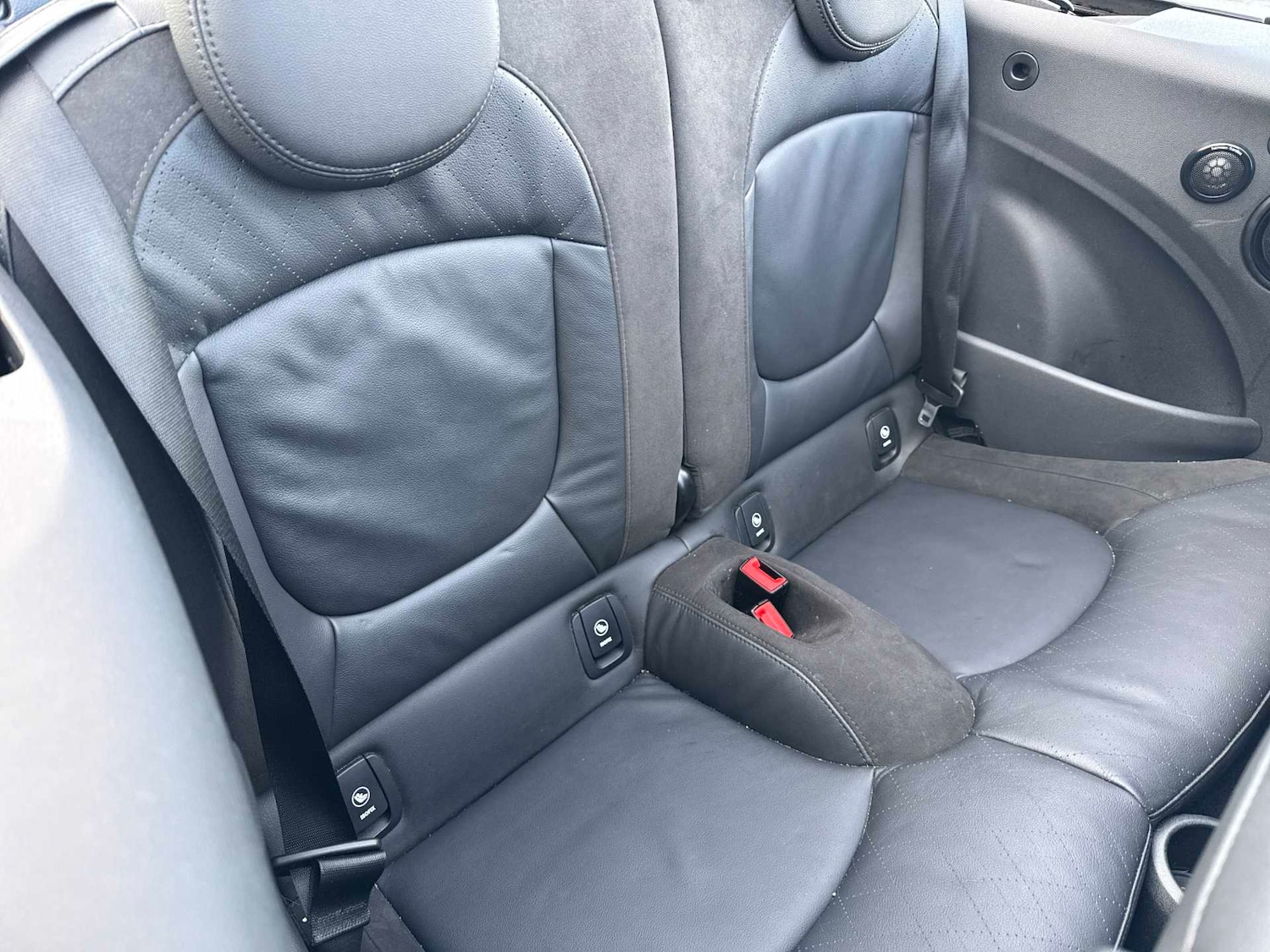 Used MINI Convertible 2024 for sale - 77488357: Photo 16