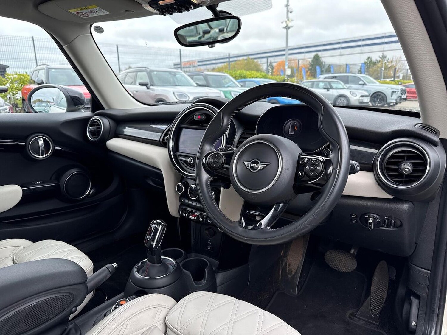 Used MINI Hatch 2020 for sale - 76450537: Photo 15