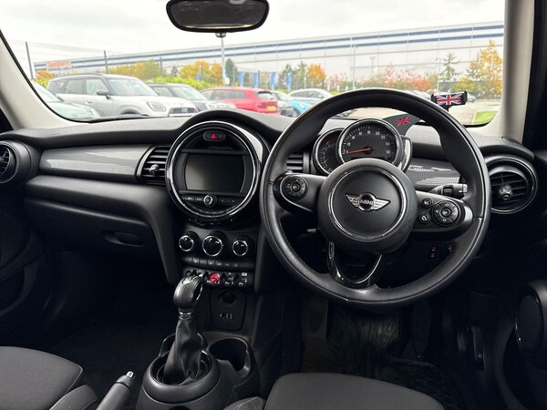 Used MINI Hatch 2017 for sale - 76299351: Photo 9