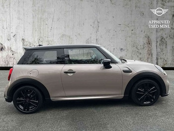 Used MINI Hatch 2021 for sale - 76596468: Photo