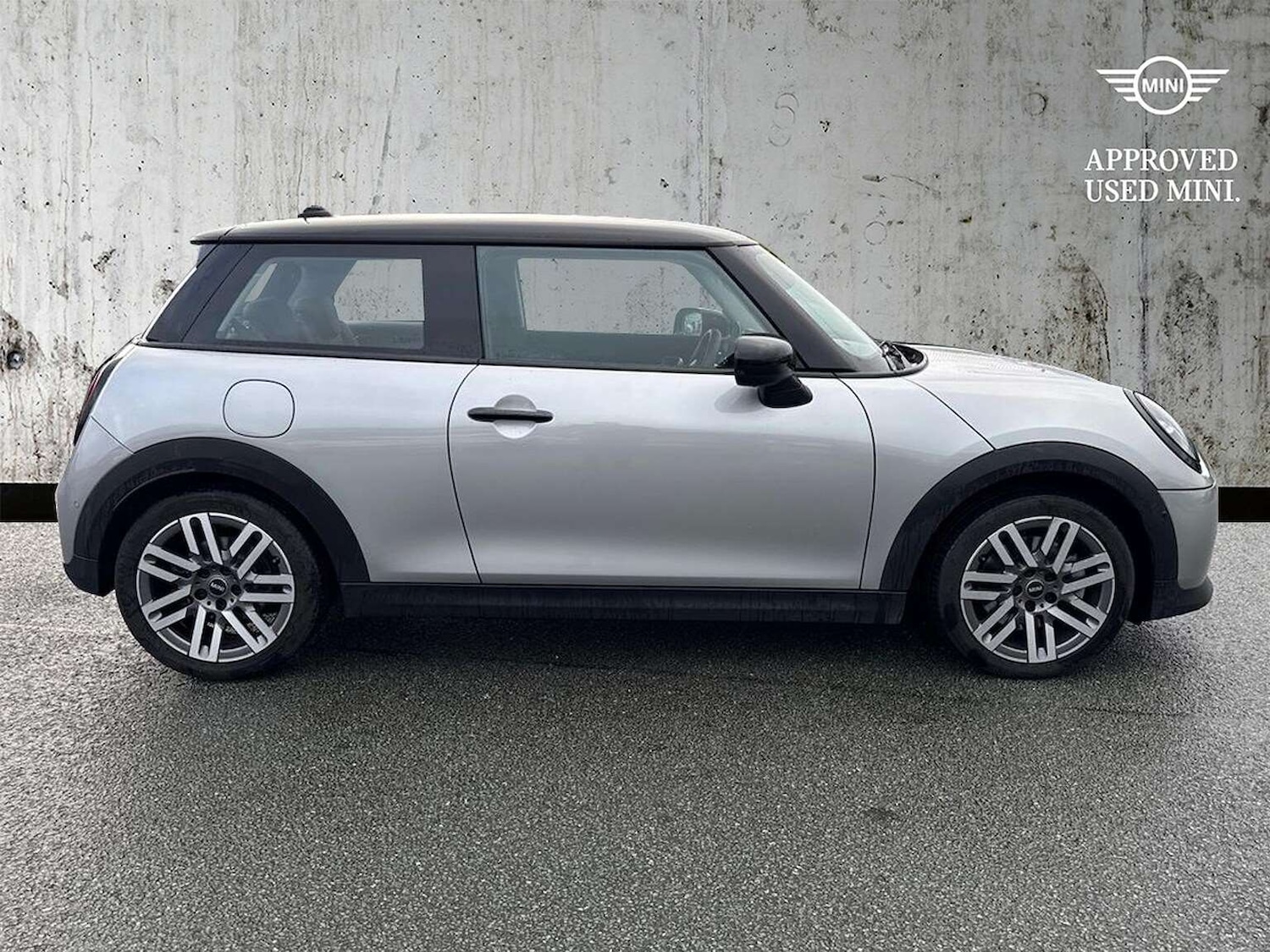 Used MINI Cooper 2024 for sale - 76596176: Photo 3