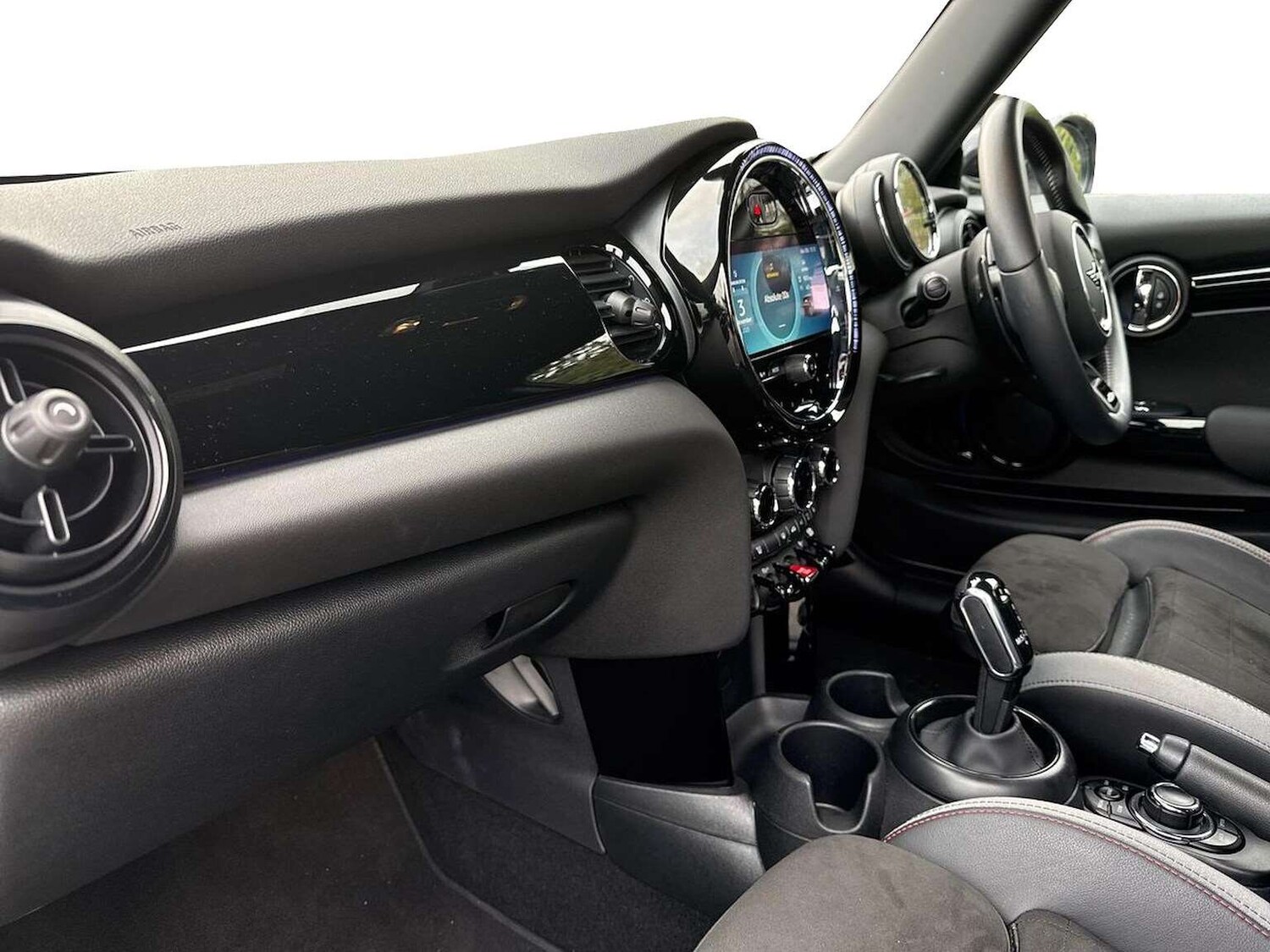 Used MINI Hatch 2023 for sale - 76596352: Photo 7