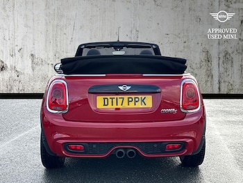 Used MINI Convertible 2017 for sale - 76324698: Photo 4