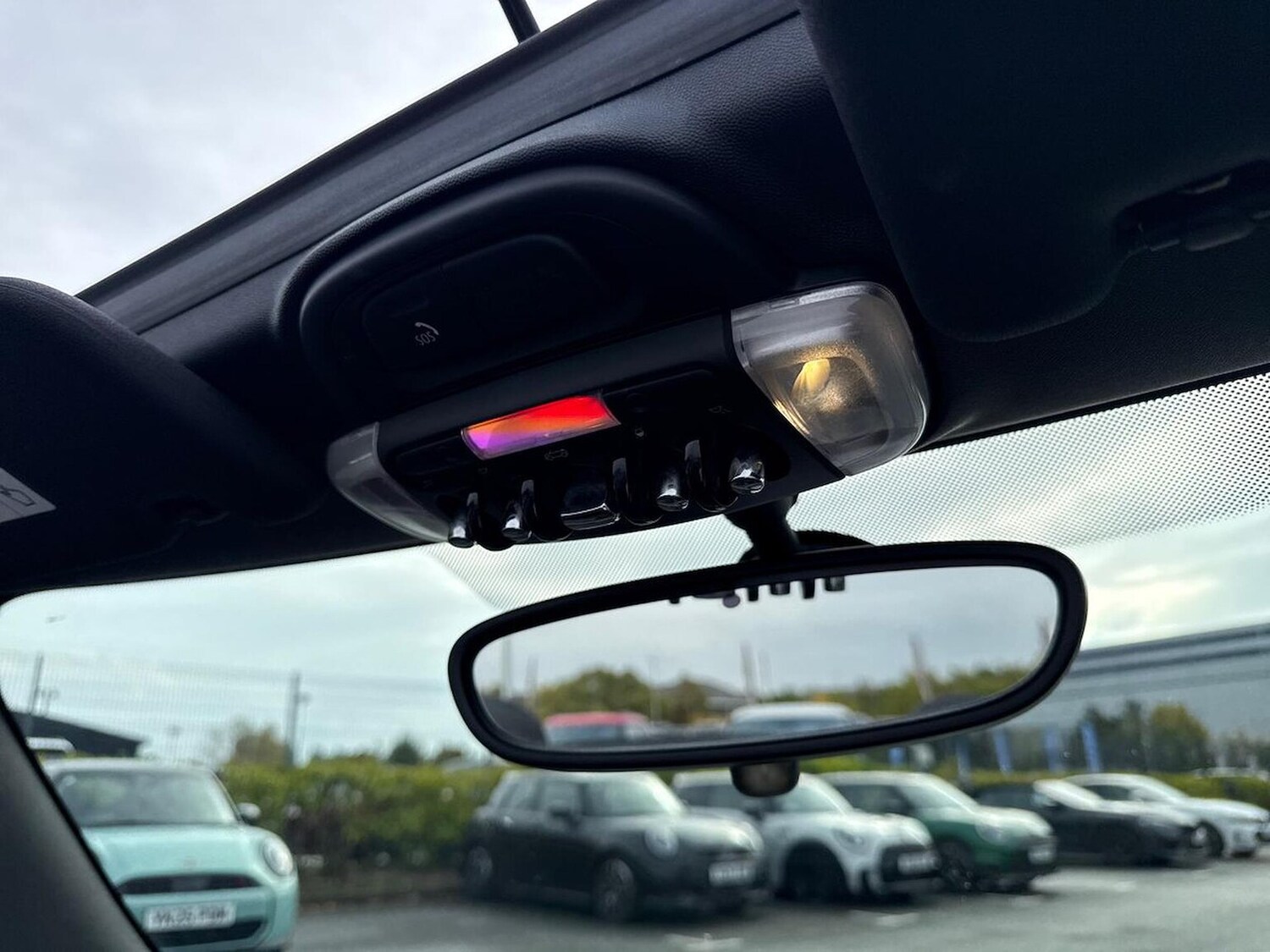 Used MINI Convertible 2019 for sale - 76142945: Photo 15