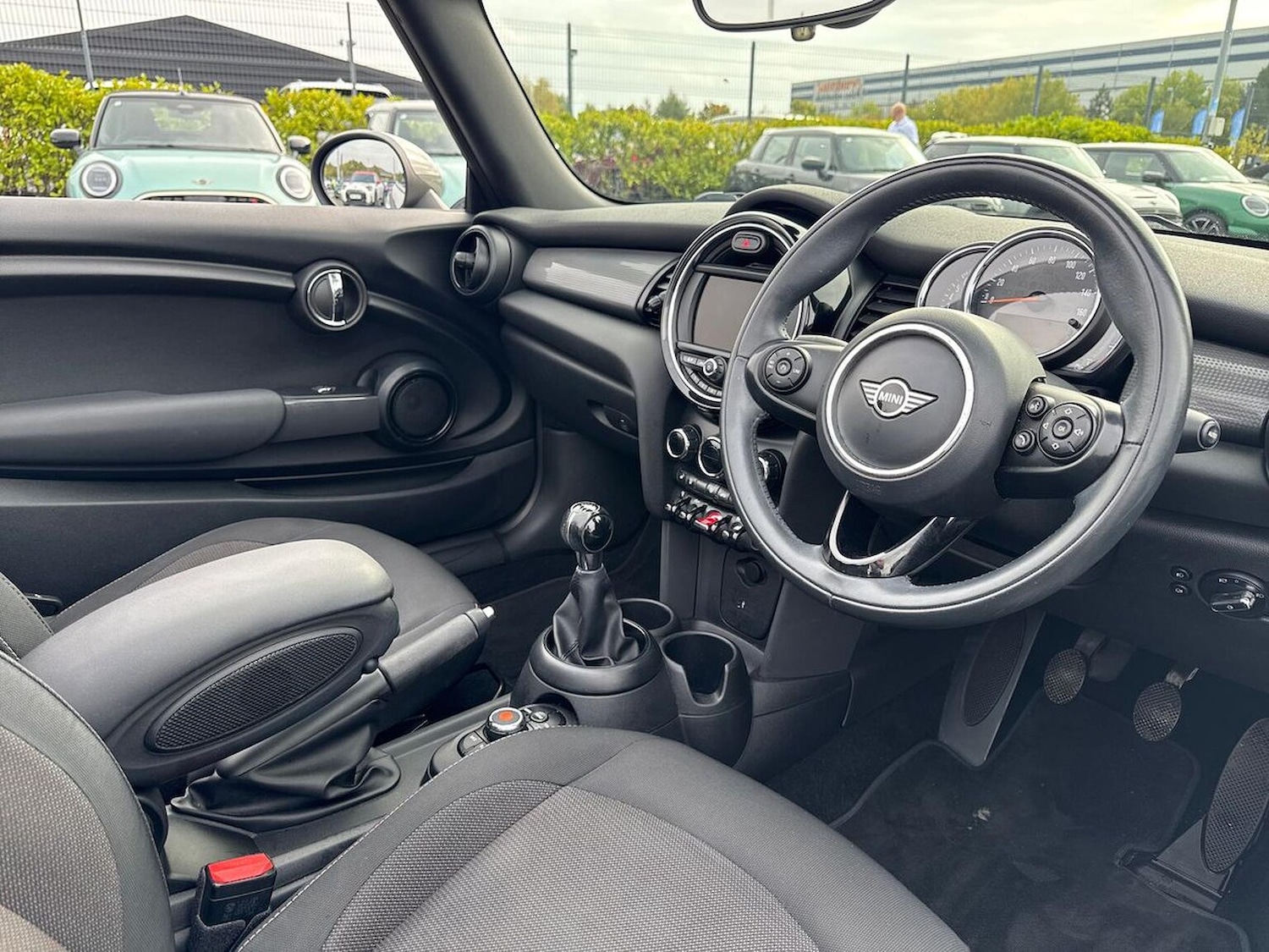 Used MINI Convertible 2019 for sale - 76142945: Photo 16