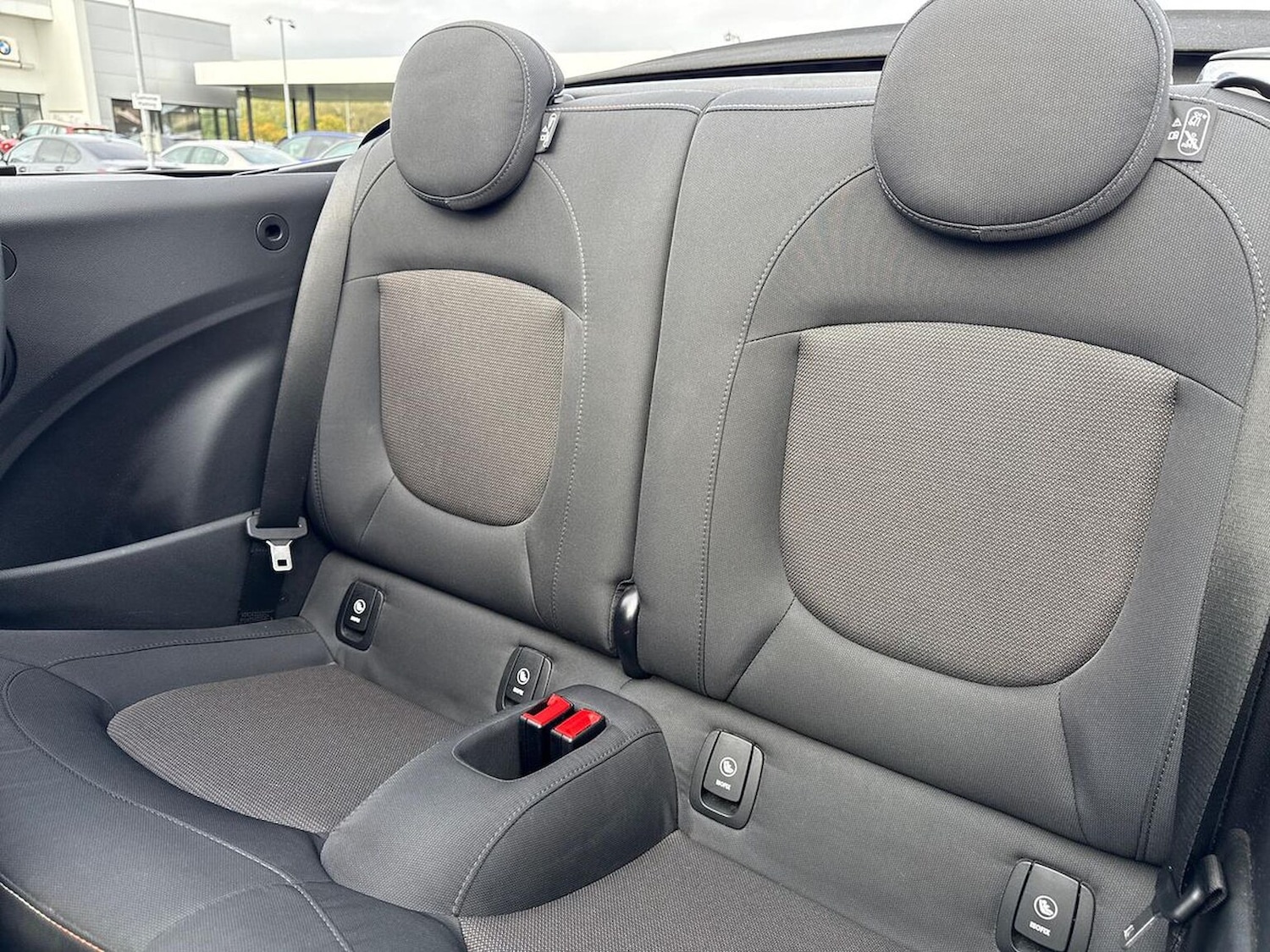 Used MINI Convertible 2019 for sale - 76142945: Photo 17