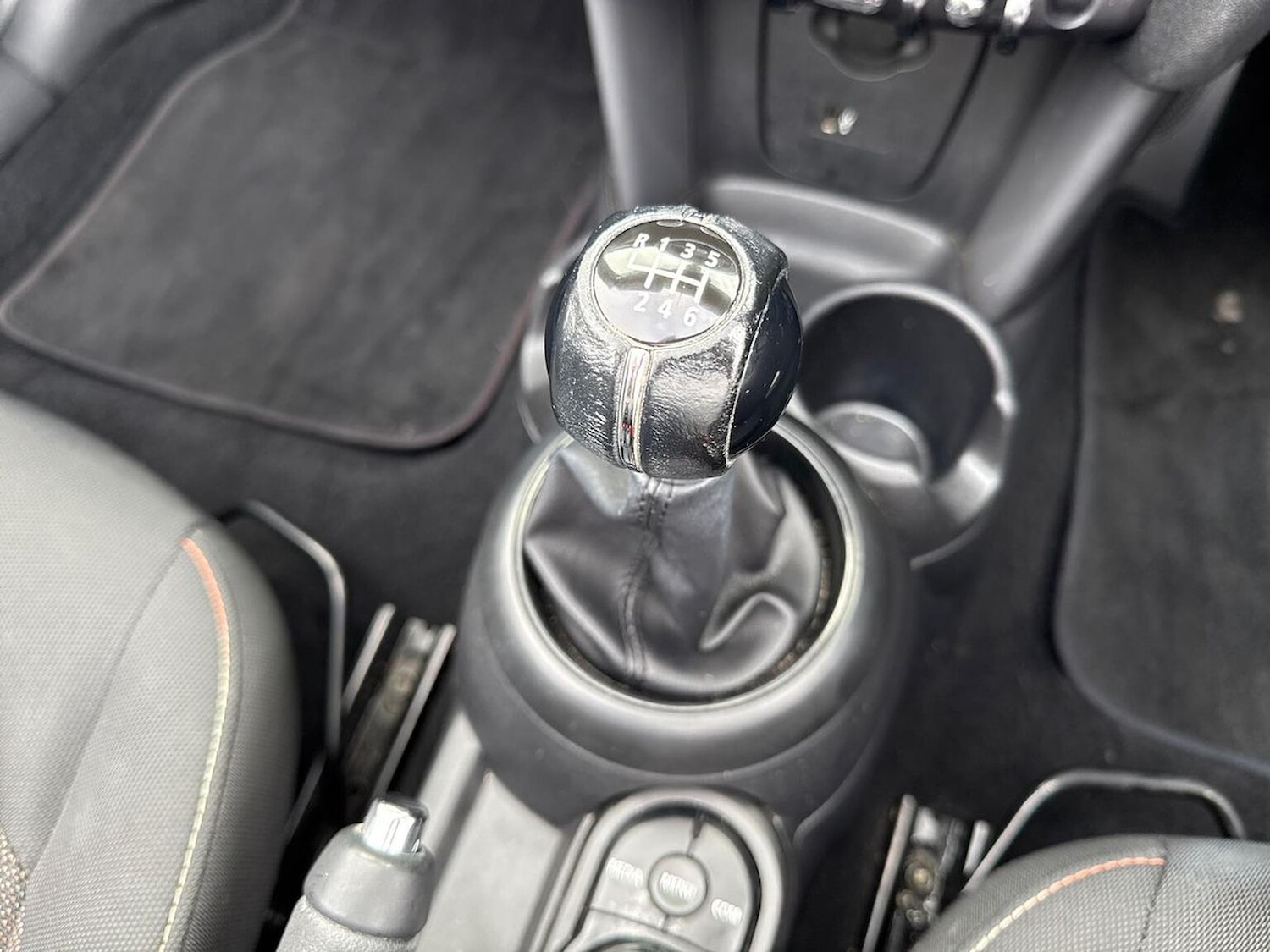 Used MINI Convertible 2019 for sale - 76142945: Photo 23