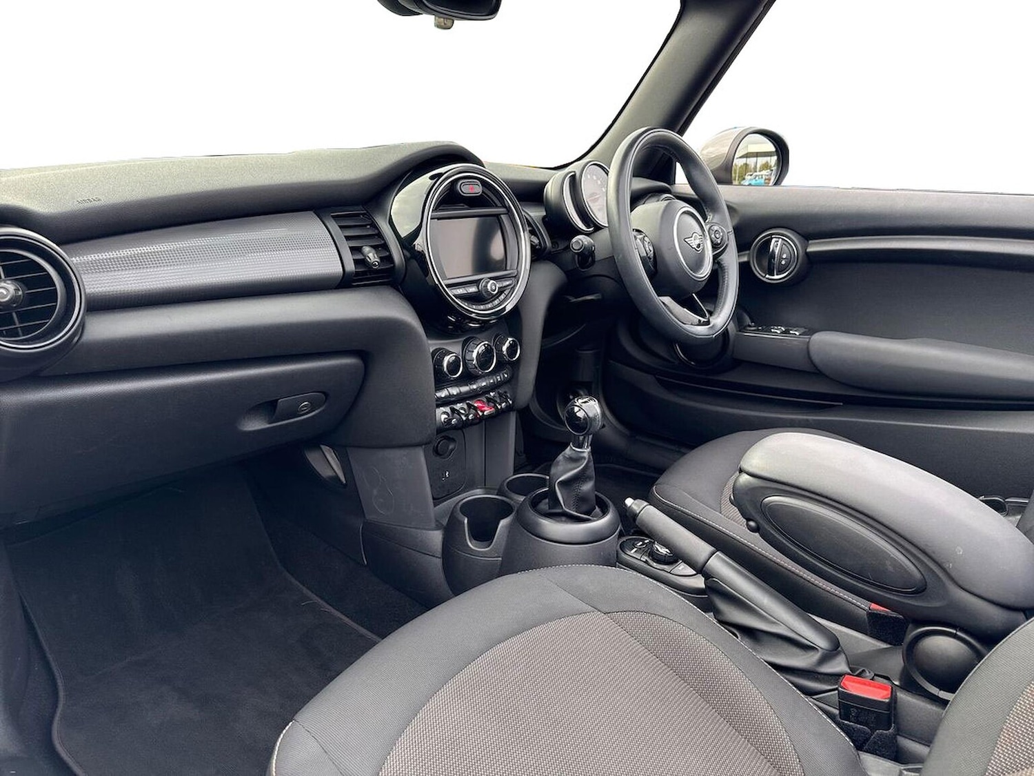 Used MINI Convertible 2019 for sale - 76142945: Photo 8