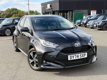 Used Toyota Yaris 2024 for sale - 79439020: Photo