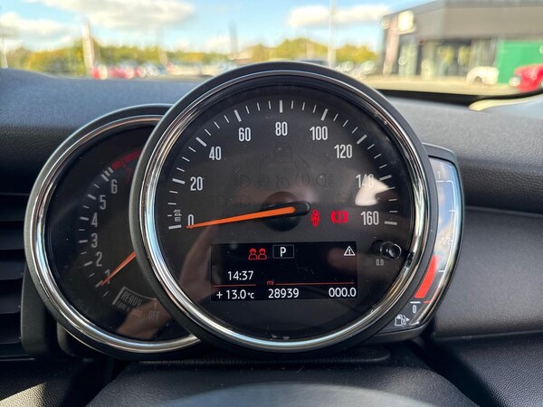 Used MINI Hatch 2018 for sale - 76030429: Photo 11