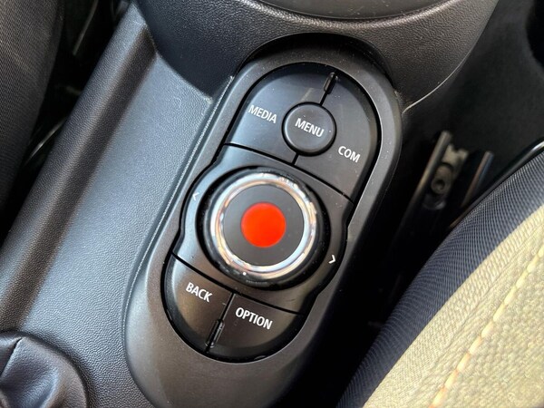 Used MINI Hatch 2018 for sale - 76030429: Photo 24