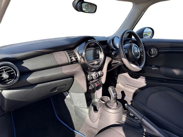 Used MINI Hatch 2018 for sale - 76030429: Photo 8