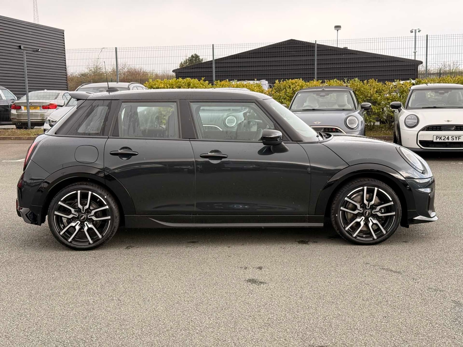 Used MINI Cooper 2026 for sale - 78196100: Photo 3