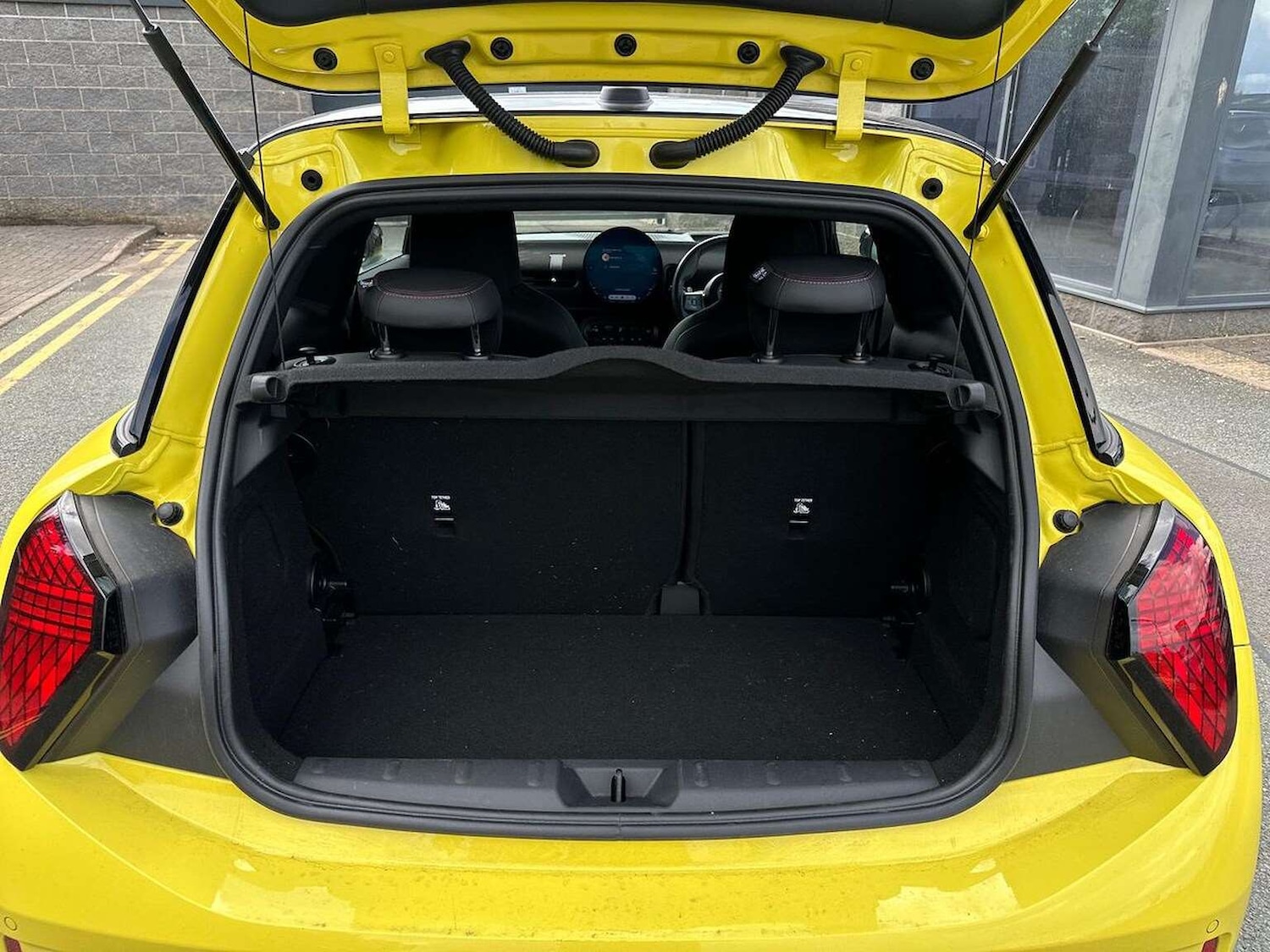 Used MINI Cooper 2025 for sale - 76596350: Photo 18