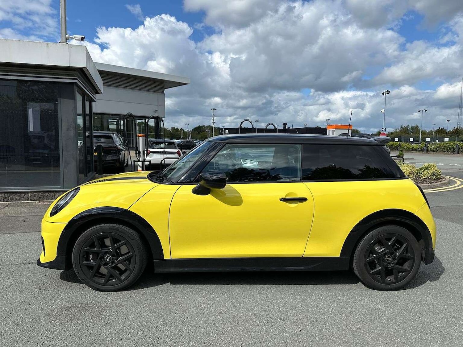 Used MINI Cooper 2025 for sale - 76596350: Photo 20