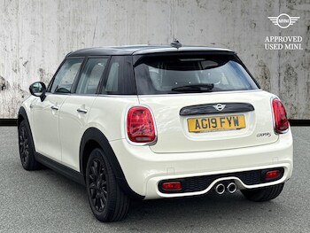 Used MINI Hatch 2019 for sale - 75908155: Photo