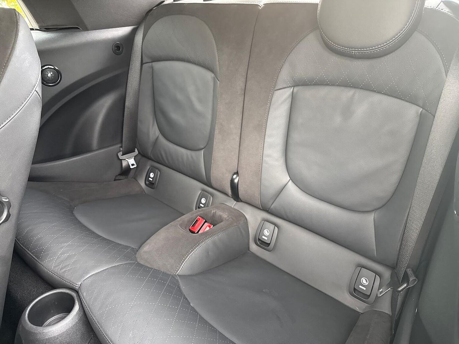 Used MINI Convertible 2023 for sale - 76478169: Photo 16