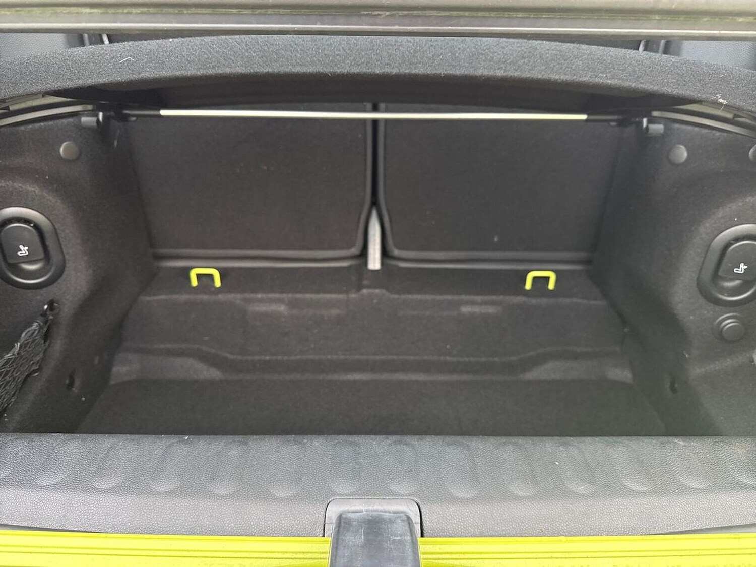 Used MINI Convertible 2023 for sale - 76478169: Photo 17