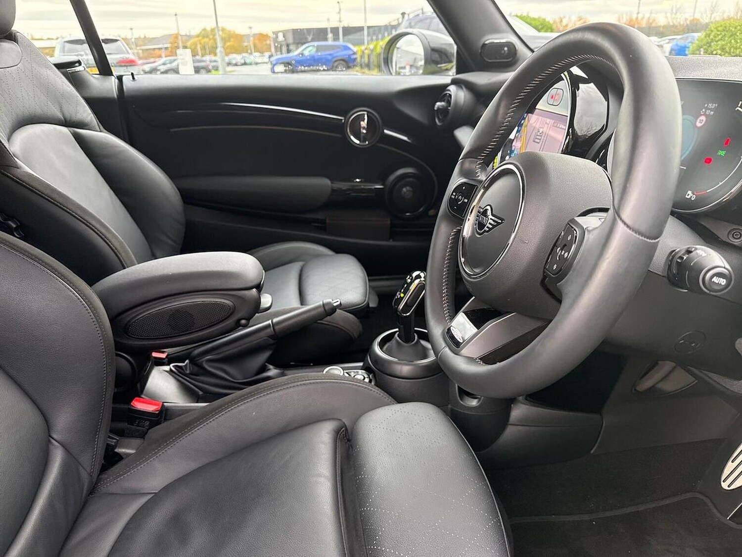 Used MINI Convertible 2023 for sale - 76478169: Photo 21