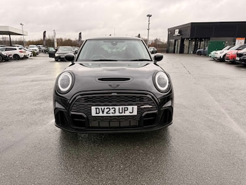 Used MINI Hatch 2023 for sale - 76947022: Photo