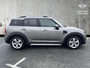 Used MINI Countryman 2019 for sale - 75511784: Photo