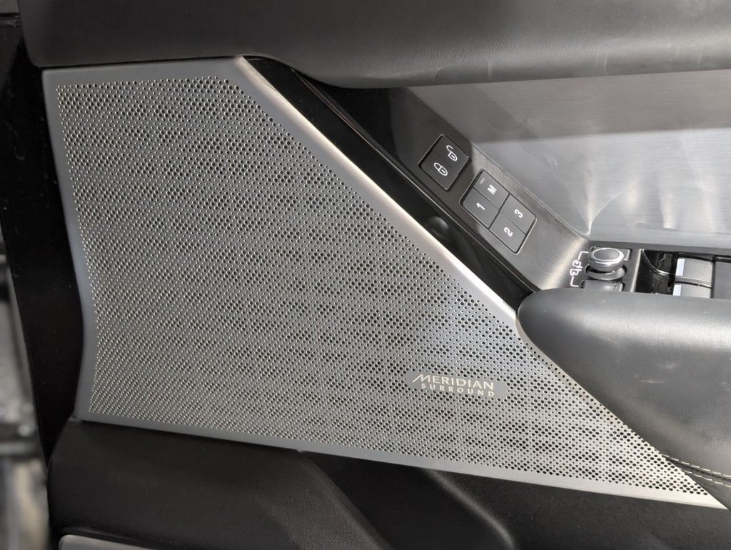 Used Land Rover Range Rover Velar 2017 for sale - 76582045: Photo 20