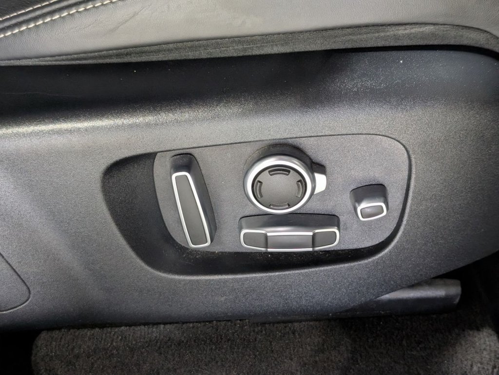 Used Land Rover Range Rover Velar 2017 for sale - 76582045: Photo 22