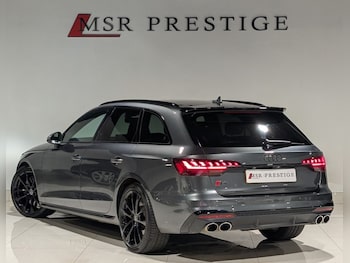 Used Audi A4 2020 for sale - 76510110: Photo