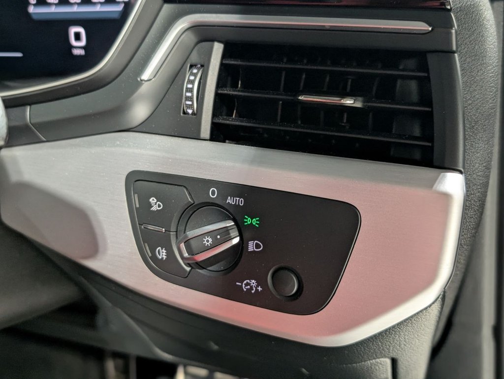 Used Audi A4 2020 for sale - 76510110: Photo 31