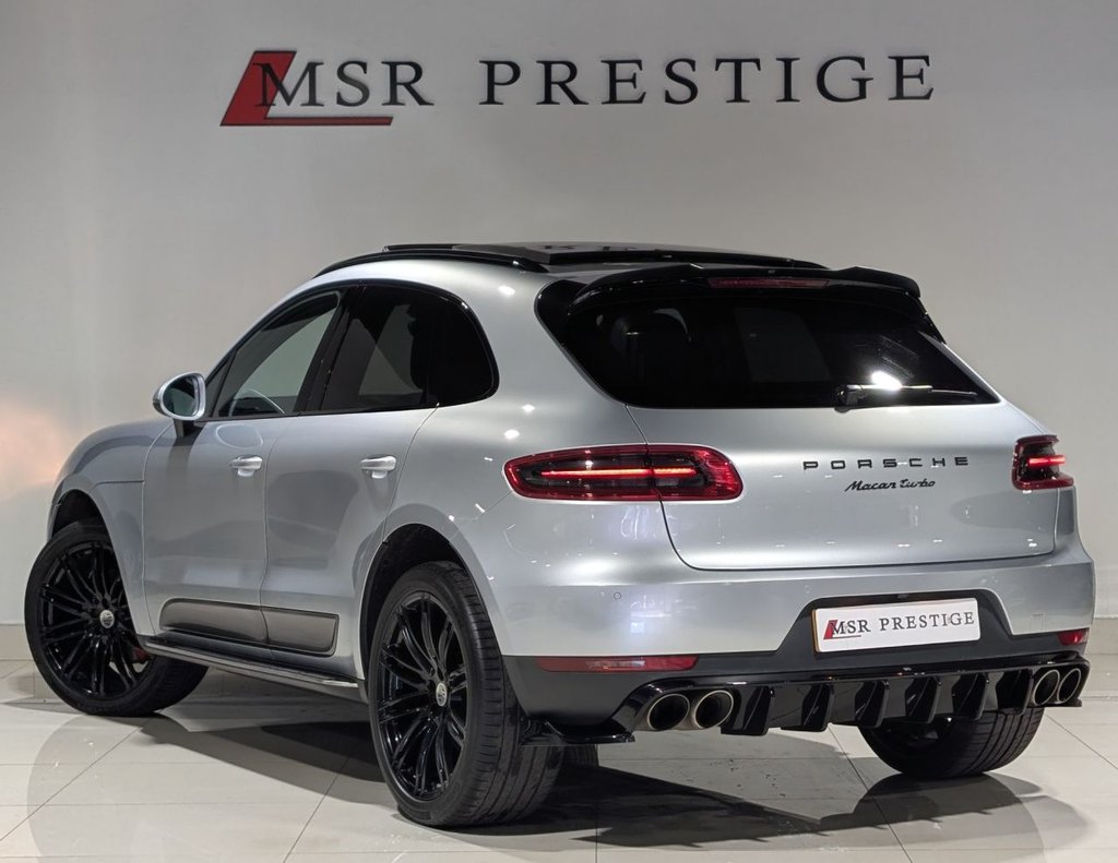 Used Porsche Macan 2018 for sale - 76080785: Photo 2