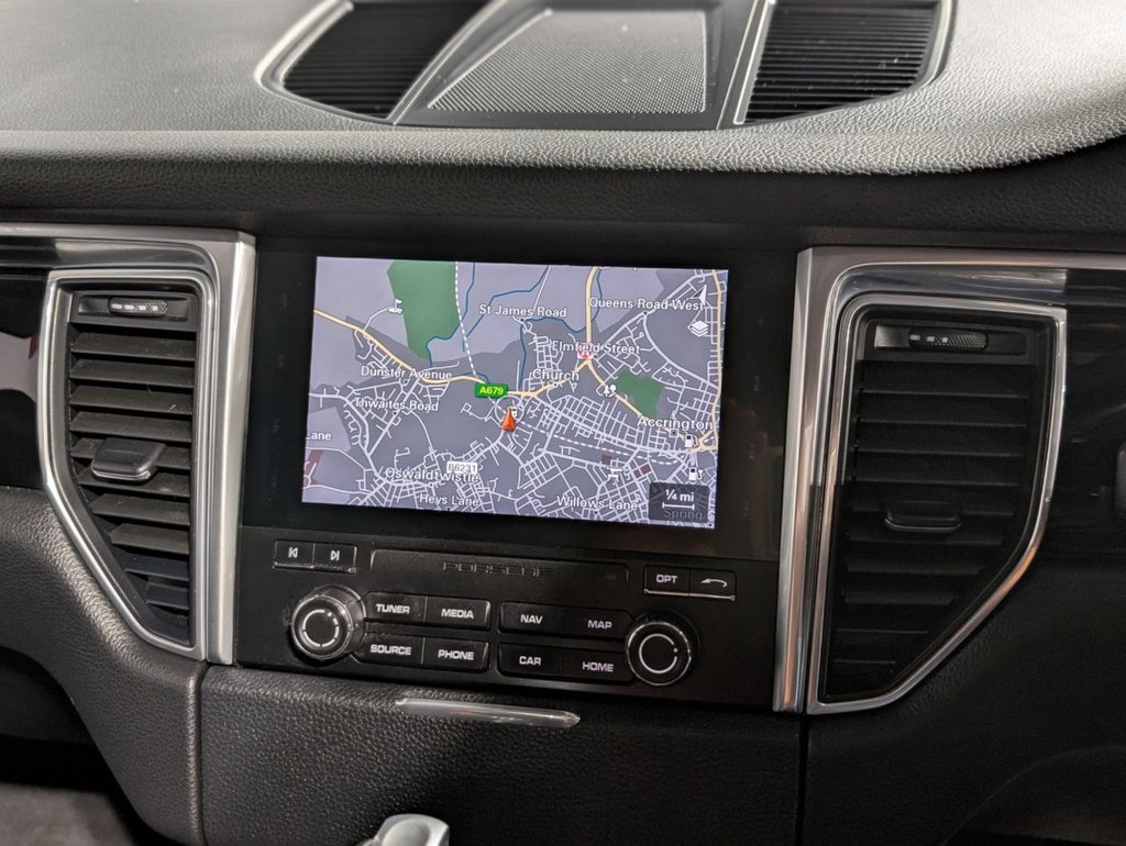 Used Porsche Macan 2018 for sale - 76080785: Photo 36