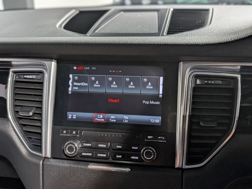 Used Porsche Macan 2018 for sale - 76080785: Photo 37