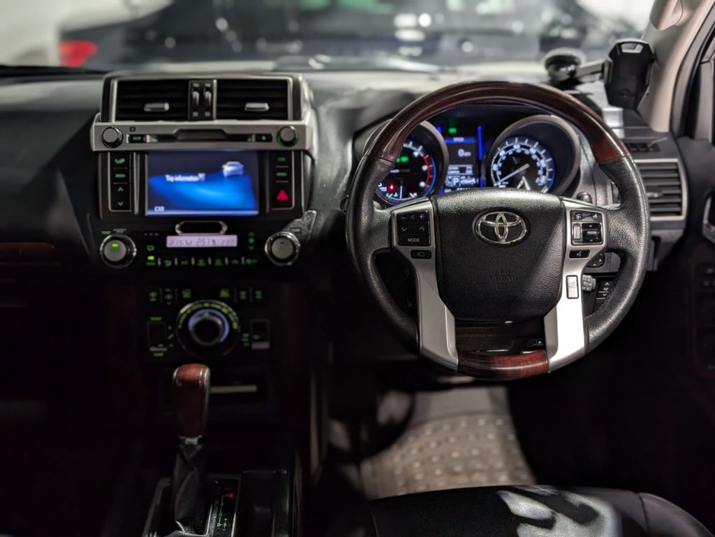 Used Toyota Land Cruiser 2017 for sale - 76698534: Photo 24