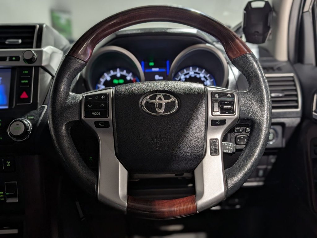 Used Toyota Land Cruiser 2017 for sale - 76698534: Photo 29