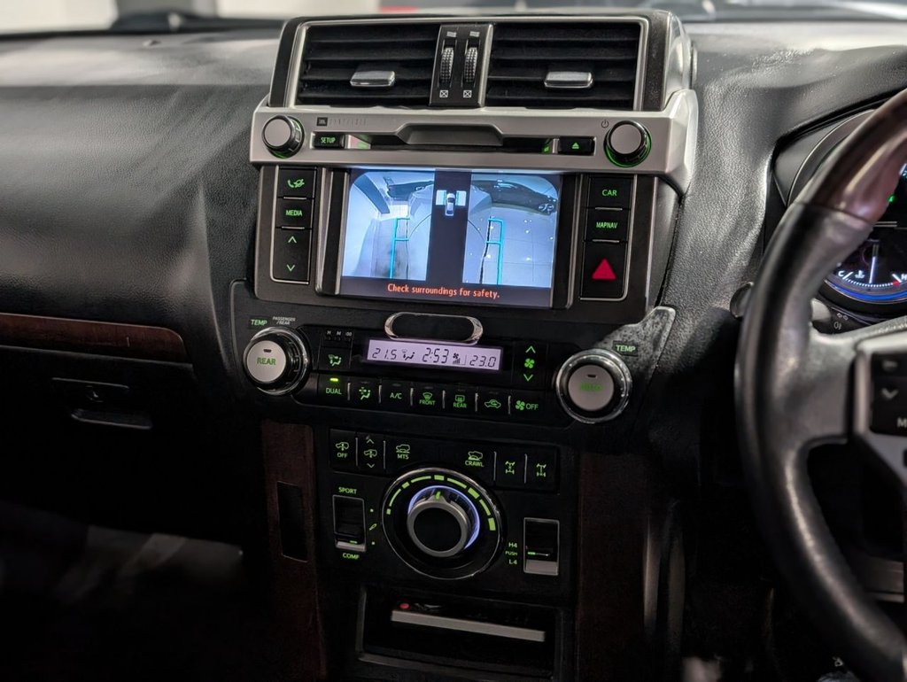 Used Toyota Land Cruiser 2017 for sale - 76698534: Photo 36